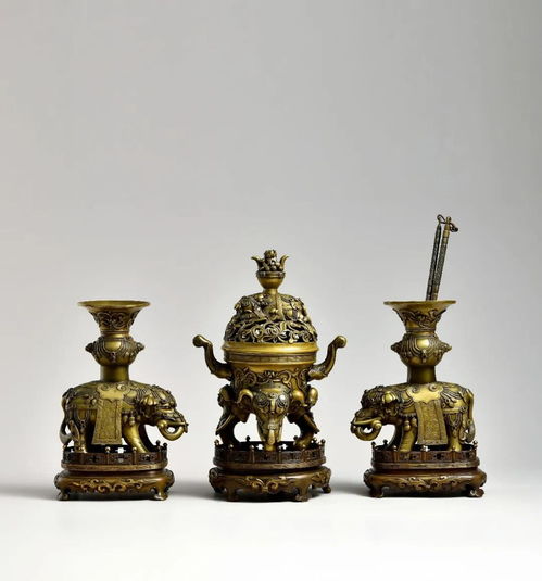 精品薈萃，藝海尋珍——2022年北京翰海、保利拍賣征集暨工藝美術品收藏指南